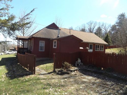 879 Samsonville Rd, Kerhonkson, NY 12446-1517