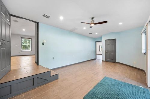 8544 Pinecone Dr, Lakeland FL  33809-1674 exterior