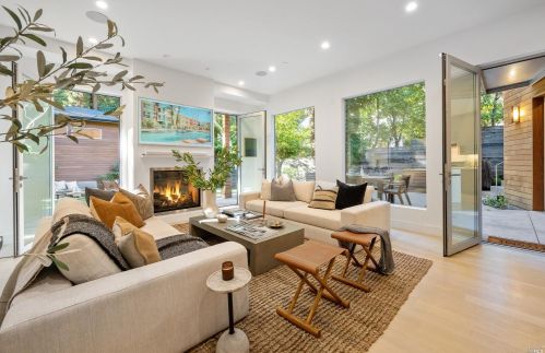 249 Blithedale Ave, Mill Valley CA  94941-2052 exterior