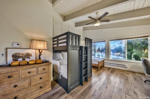 544 Tahoe Keys Blvd, South Lake Tahoe CA  96150-3313 exterior