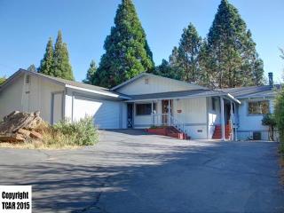 19920 Pleasantview Dr, Groveland, CA 95321-9365