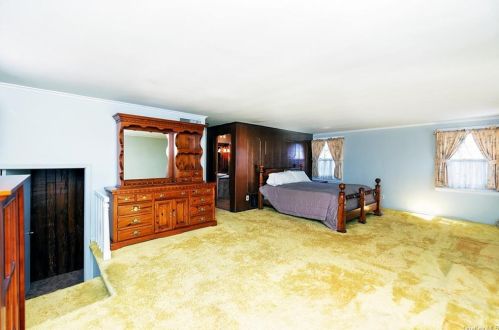 41 Michael Dr, Scarsdale NY  10583-6709 exterior