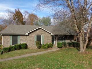 155 Whitehall Dr, Clarksville, TN 37042-5254