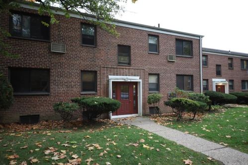 2 Lawrence Dr, White Plains, NY 10603-1363