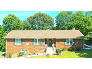 410 Claymore Dr, Kingsport, TN 37663-2504