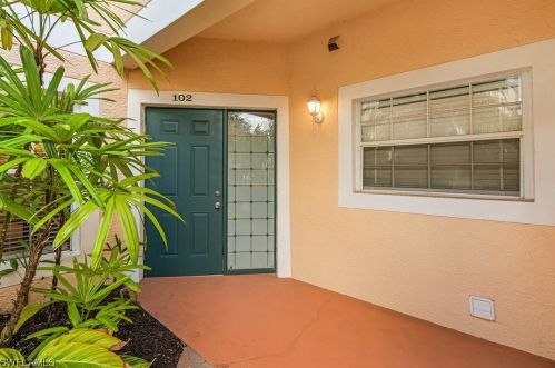 5395 Andover Dr, Naples, FL 34110-2385