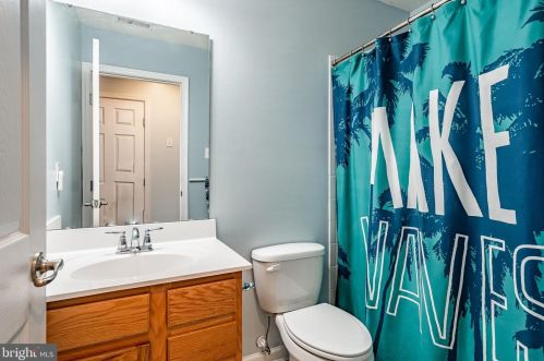 155 Fawn Dr, Gilbertsville PA  19525-8103 exterior