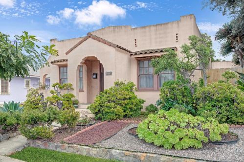 1819 Sunset Cliffs Blvd, San Diego, CA 92107-3109