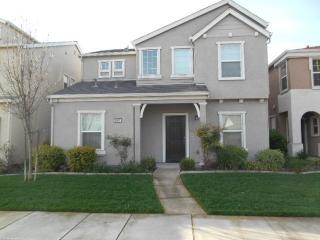 4820 Ehrhardt Ave, Sacramento, CA 95823-5509