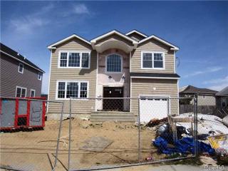 3805 Tiana St, Seaford, NY 11783-3505