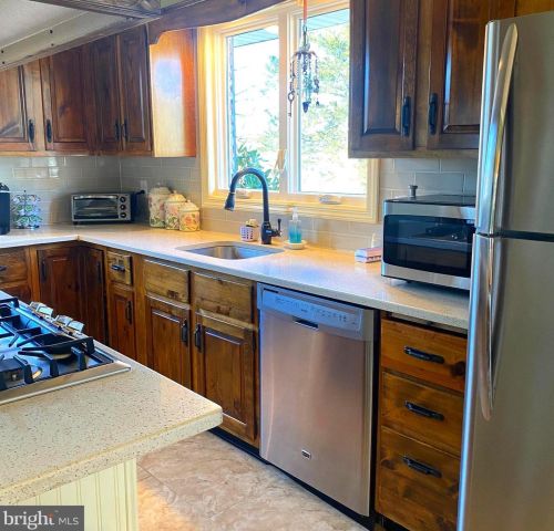 482 Landing St, Lumberton Township NJ  08048-1136 exterior