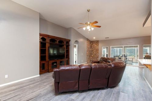 4539 Alpine, Alpine CA  91901-2110 exterior