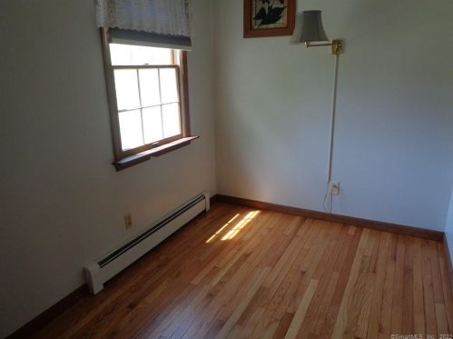 54 Spring St, Manchester CT  06040-6638 exterior