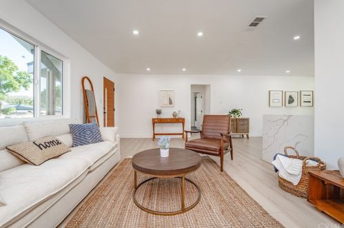 704 Lincoln Ave, Montebello CA  90640-3530 exterior