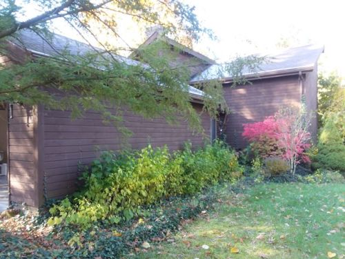 264 Harmon Ave, Brewster, OH 44613-1012