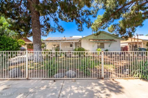 6182 Earll Dr, Phoenix, AZ 85033-5841