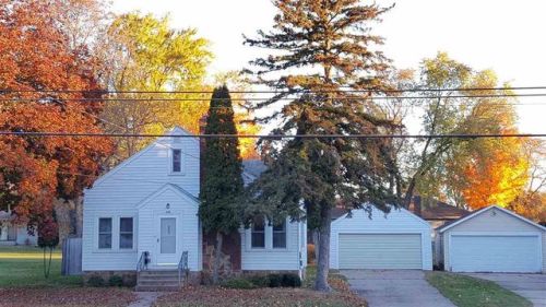 262 Wood Ave, Nekoosa, WI 54457-1359