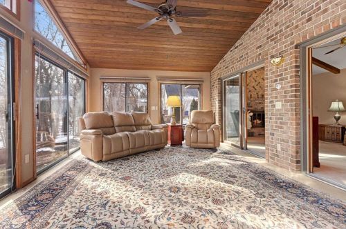 225 Traders Point Ln, Green Bay WI  54302-5236 exterior