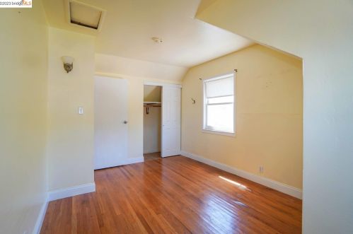 2322 Olinda Ct, Pinole CA  exterior