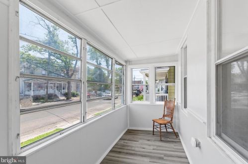 132 Delsea Dr, West Deptford, NJ 08093-1159
