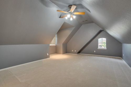 6109 Gateridge Dr, Lewisville TX  75028-2396 exterior