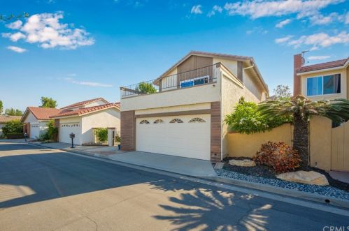 11272 Gardiners Ct, Cypress, CA 90630-5446