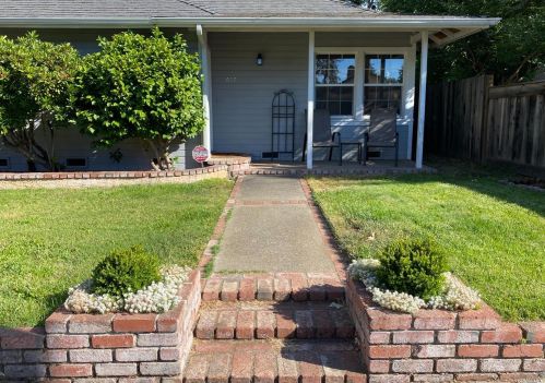 617 Jones St, Ukiah CA  95482-5313 exterior