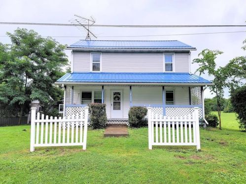 333 Reed Rd, Sandy Lake, PA 16145-4221