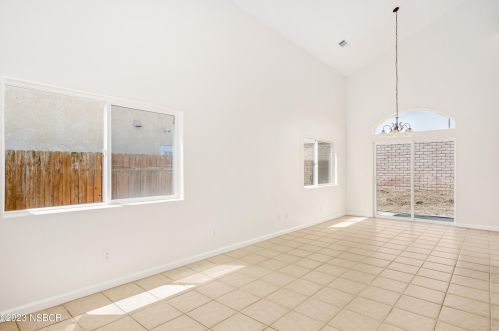 1853 Flora Way, Santa Maria, CA 93458-7420