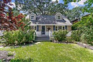 115 Burt Ave, Northport, NY 11768-2029
