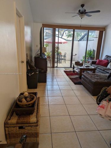 12262 13th Ct, Hollywood FL  33026-3835 exterior