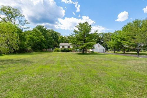 26 Beacham Rd, Rhinebeck, NY 12572-3000