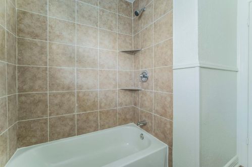 1120 Ramsey Ave, Fort Worth TX 76104-6528 exterior