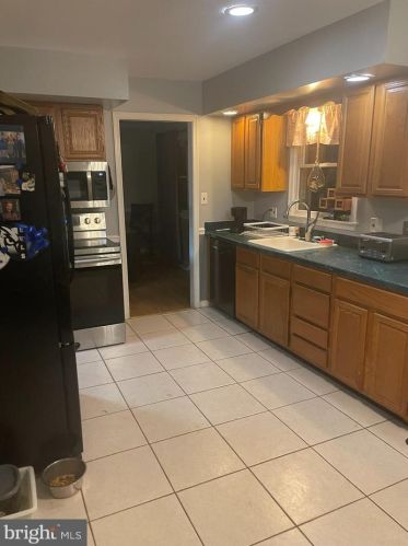 230 Forrestal Dr, Bear DE  19701-1668 exterior