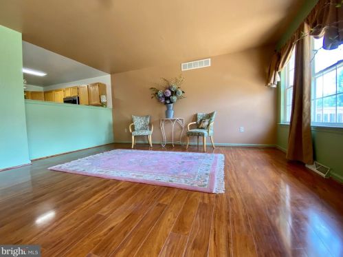 260 Northdown Dr, Dover DE 19904-9792 exterior