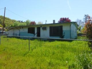 235 Fairacres Ln, Roseburg, OR 97470-1017