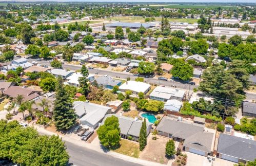 28 Clover St, Woodland CA  95695-3108 exterior