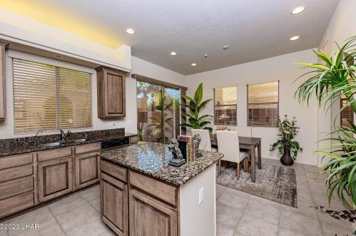 2010 Richey Cir, Lake Havasu City AZ  86403-2200 exterior