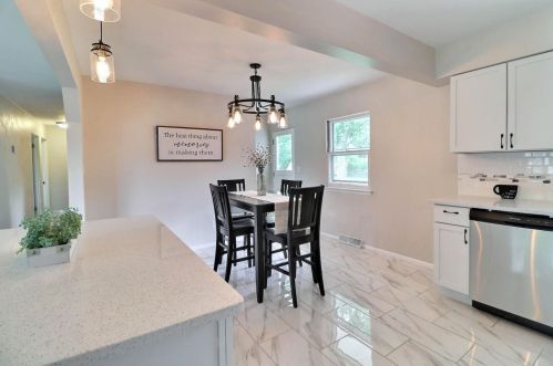 5931 Mckinley St, Gary IN  46410-2203 exterior