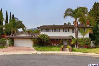 957 Pebbleshire Rd, Glendale, CA 91207-1553