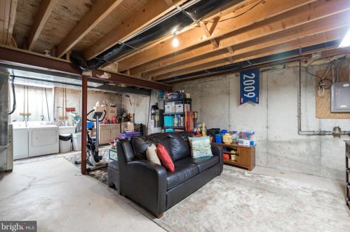 101 Providence Ct, Harleysville PA  19438-3621 exterior