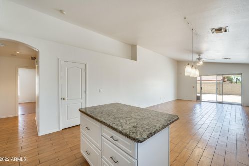 4559 Dailey St, Glendale AZ 85306-4120 exterior