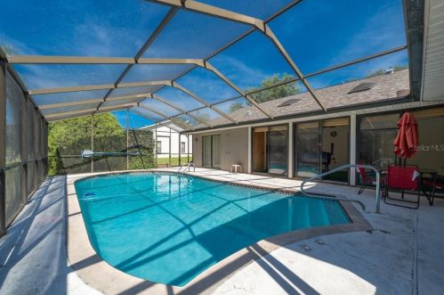 7884 Floral Dr, Brooksville, FL 34607-2223