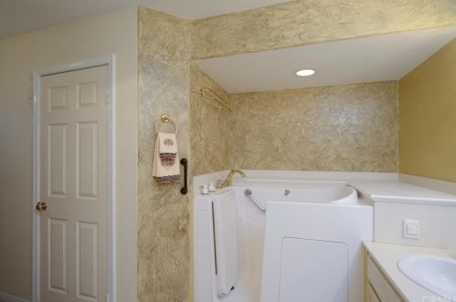 1245 Upland Hills Dr, Upland CA  91784-9167 exterior