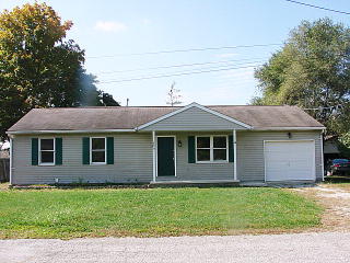304 Helen Ave, Crestline, OH 44827-1652