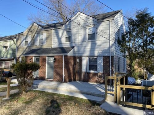 1427 Nelden Rd, Teaneck NJ  07666-6056 exterior