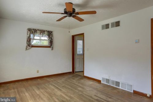 337 Perry St, West Enola PA  17025-2538 exterior