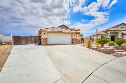 12621 Thistle St, Victorville, CA 92392-7525