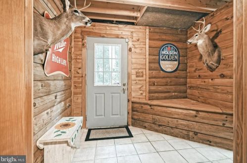 315 Bacon Rd, Red Lion PA  17356-8887 exterior