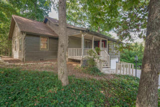 1625 Rushing Wind Ln, Knoxville, TN 37922-5731